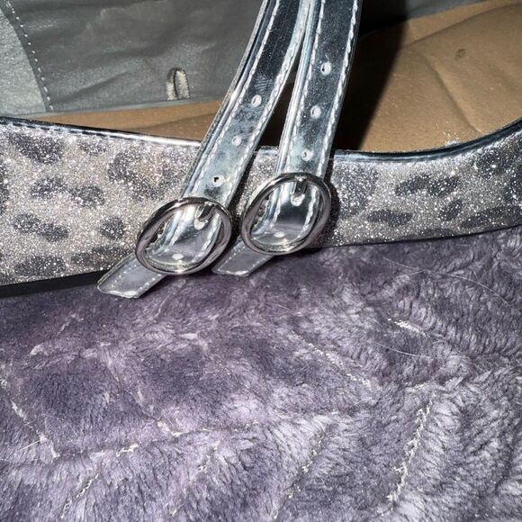 Torrid Silver Sparkly Leopard Print Flats - Picture 5 of 5